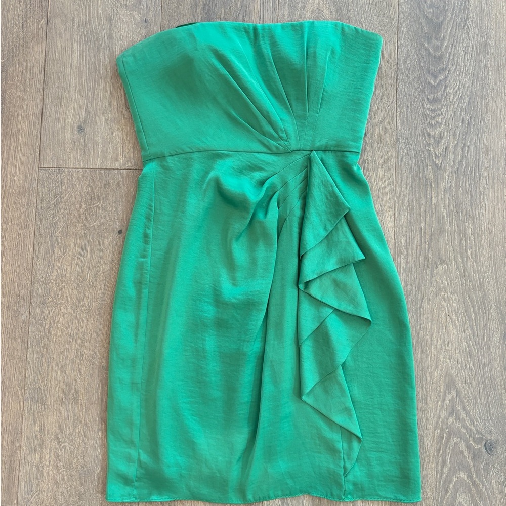 Elegant Green Strapless Dress